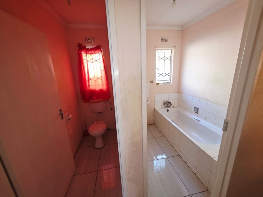 2 Bedroom Property for Sale in Boitekong North West